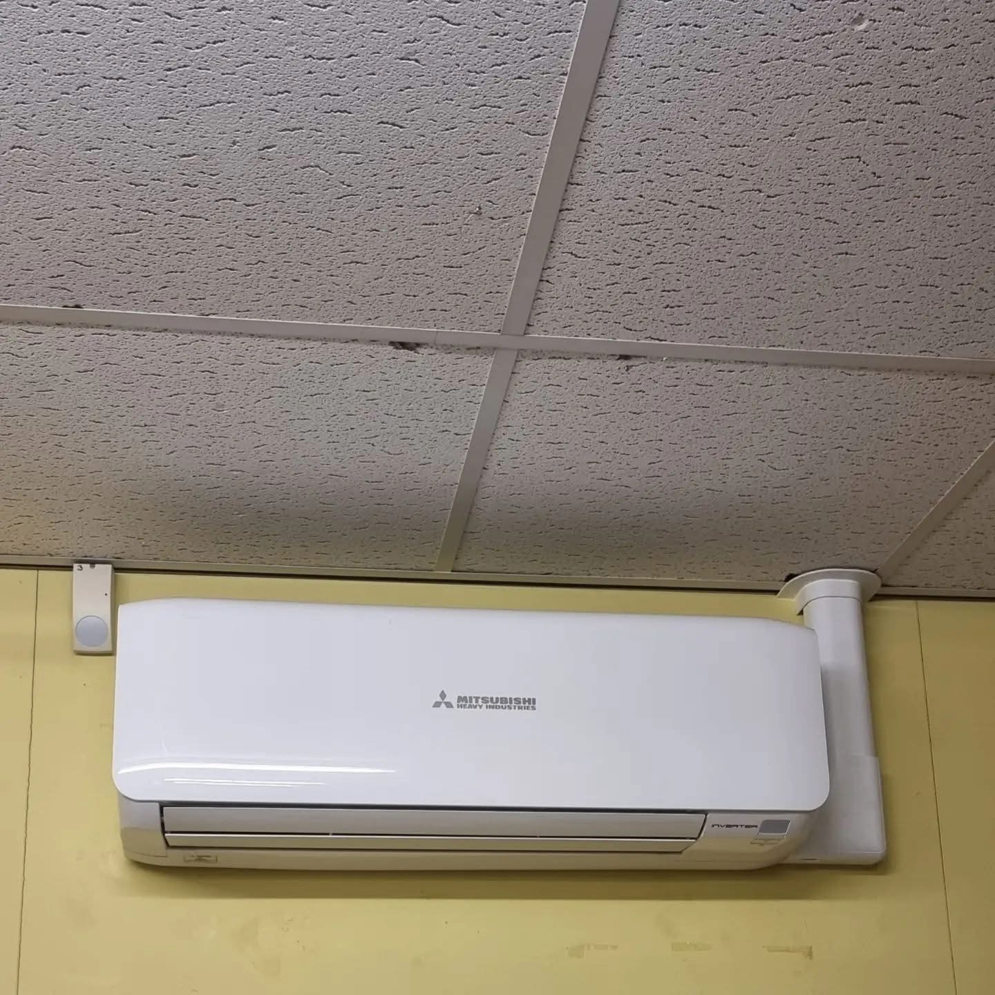 Mitsubishi wandunit airco, netjes afgewerkt